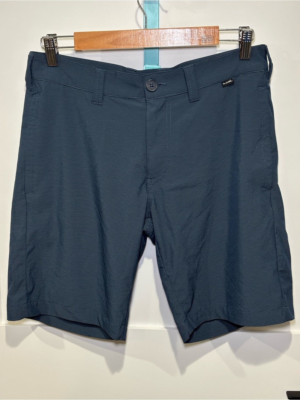 TravisMathew Beck Golf Performance Shorts Mens 30 Blue Micro Stripe Stretch